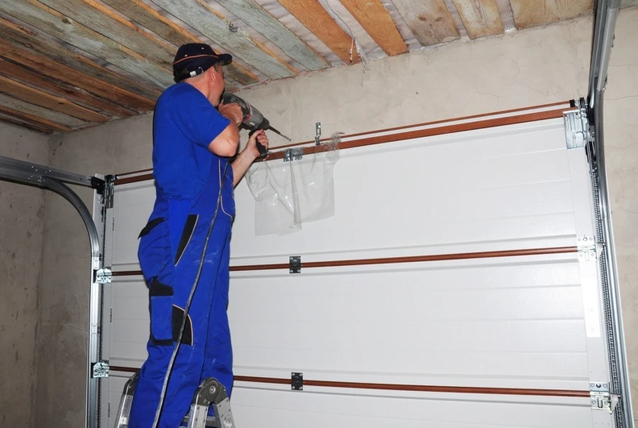 Factors To Consider When Choosing A Garage Door Supplier in Mammoth Lakes, CA